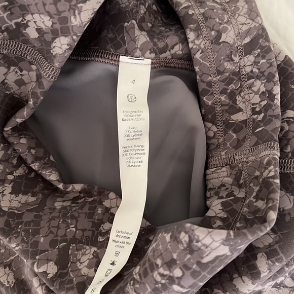 Lululemon Wunder Train High Rise 25” Leggings - Picture 2 of 3